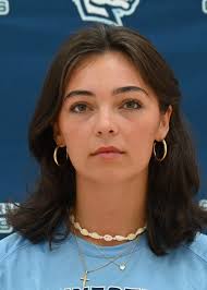 June Roe's Instagram, Twitter & Facebook