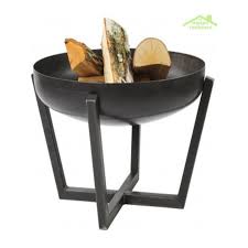 Brasero Et Cheminee D Exterieur En 2020 Brasero De Jardin Brasero Cheminee De Jardin