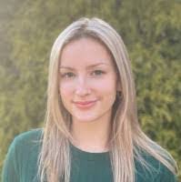 Martha Caston's Instagram, Twitter & Facebook