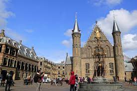 Among the great halls around this courtyard are the. Fuhrung Unbedingt Buchen Binnenhof Ridderzaal Inner Court Hall Of The Knights Den Haag Reisebewertungen Tripadvisor