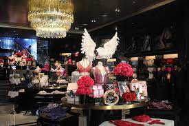 Victoria S Secret Ouvre Ses Portes A Paris