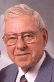 Tom Schell's Instagram, Twitter & Facebook