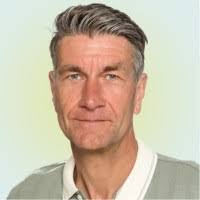 2100+ 'Walter' profiles