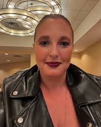 Ann Dunaway's Instagram, Twitter & Facebook