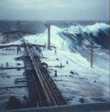 explain causes of ship sinking freak waves