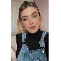 Alisha Collier's Instagram, Twitter & Facebook