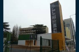 La Maison Du Projet Gratte Ciel Centre Ville Photo Yannick Ponnet Gratte Ciel Maison Villeurbanne
