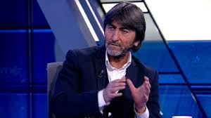 Rıdvan dilmen (nazilli, 15 augustus 1962) is een voormalig voetballer uit turkije.hij was als professioneel voetballer onder andere werkzaam bij fenerbahçe.tegenwoordig is de turk sportcommentator en columnist. W8iywpswsmdm4m