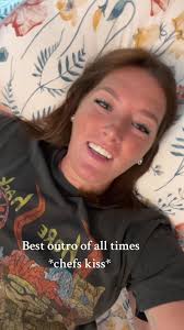 Hillary Cook (@hillarycook)