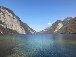 Der badesee königssee im berchtesgadener land mit allen freizeitangeboten und infos wie wassertemperatur, wetter, anfahrt, webcams, uvm. Konigssee Bayern Germany