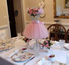Baby head table gold + white oh baby cake garden prints + signage garden foliage gold & white table settings 50 Sweet Baby Shower Centerpieces Ideas For Table Decor