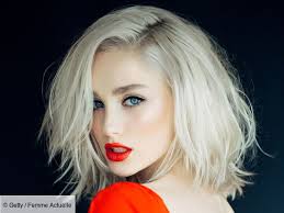 Le blond platine est une couleur intemporelle. Je Veux Un Beau Blond Polaire Comment Faire Femme Actuelle Le Mag