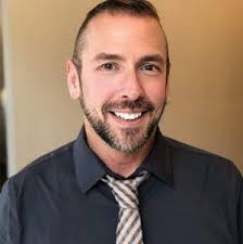 Peter Mcvey's Instagram, Twitter & Facebook