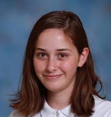 Courtney Kahn's Instagram, Twitter & Facebook