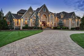 View 98 Photos Of This 8 Bed 5 0 Bath 6500 Sqft Single Family That Sold On 9 15 16 For 1 300 Luxury Craftsman House Plans Stucco Homes Dream House Exterior
