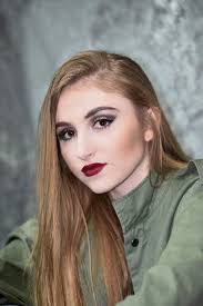 Abby Moore's Instagram, Twitter & Facebook