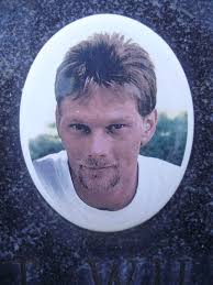 Cameron Scott McDonald (1970-2001)