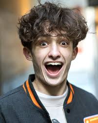 New headshots from the talented @ariannemartinphotography 📸 #actor  #headshots ⬇️ Comment your favorite below ⬇️