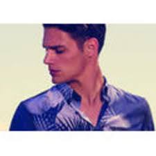 Façonnable rend hommage à Jean Cocteau