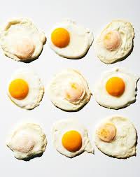 5 Mistakes Youre Probably Making When You Cook Eggs Food
