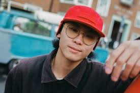 Premiere: "Let Me Go" Is Alana Yorke's Cathartic & Cleansing Fever Dream