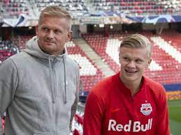 There is only one reason for this, he was born in england when his father played for the famous english professional football club manchester city and his father and mother both stayed in england. Erling Haaland S Dad Could Allow Man Utd Move Because Of Roy Keane Says Pundit Daily Star