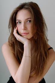 Biography author matching "lea" (Sorted by Popularity Ascending)