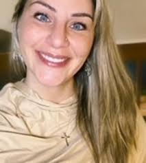 Sandra Dehart's Instagram, Twitter & Facebook