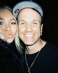 Ethan Parnell's Instagram, Twitter & Facebook