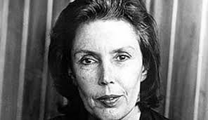 Se puede “Vivir de viaje”? Sara Gallardo, la escritora que era extranjera  hasta en su propio país