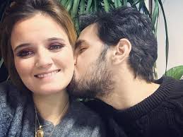 A cantora e o músico continuavam a frequentar a casa um do outro e eram aplaudidos pelos fãs pela cumplicidade que mantinham em prol dos três filhos em comum. Caras Carolina Deslandes Mostra Qualidades De Diogo Clemente Como Pai