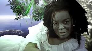 Película: ...Mayombe, Paula?