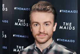 Joyeux… Steven Webb