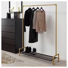 Butorok Es Inspiraciok Mindenkinek Clothing Rack Bedroom Black Gold Bedroom Clothing Rack