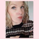 Dana Weider's Instagram, Twitter & Facebook