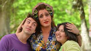 Mesmo quando tudo ao redor dela é absurdamente desconexo e aleatório. Minha Mae E Uma Peca Como Paulo Gustavo Conquistou O Brasil Com Humor Cada Vez Menos Acido Cinema G1