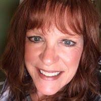 Shauna Henley's Instagram, Twitter & Facebook