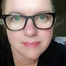 Heather Maune's Instagram, Twitter & Facebook