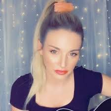 Briana Calhoun's Instagram, Twitter & Facebook