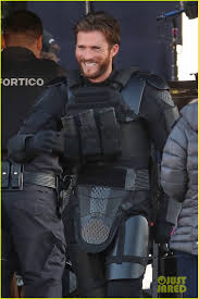 The plot follows h, a cold and mysterious character working at a cash truck company responsible. Scott Eastwood Jason Statham Film Scenes For Cash Truck In La Photo 4405360 Cash Truck Guy Ritchie Holt Mccallany Jason Statham Jeffrey Donovan Laz Alonso Scott Eastwood Pictures Just Jared