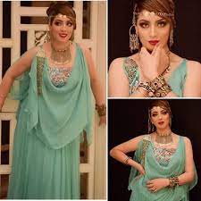 اللباس التقليدي الجزائري Sur Instagram اطلالة الفنانة سهيلة بلشهب بالملحفة الشاوية الملحفة الشاوية Fashion Traditional Fashion Traditional Outfits
