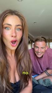 Fight breaks out in restaurant over mans hat! 😱 #hats #couple #restaurante  #marriedlife