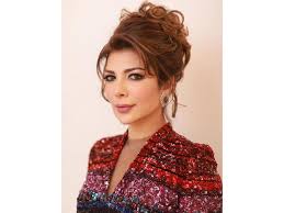 كل شويا توقع في مطب كل مطب اسخن من التاني غرقانه. Ø£ØµØ§Ù„Ø© ØªØ­ØªÙÙ„ Ø¨Ø¹ÙŠØ¯ Ù…ÙŠÙ„Ø§Ø¯ ØªÙˆØ£Ù…Ù‡Ø§ Ø¹Ù„Ù‰ Ø·Ø±ÙŠÙ‚ØªÙ‡Ø§ Ø§Ù„Ø®Ø§ØµØ© Ù…ØµØ±Ø§ÙˆÙ‰