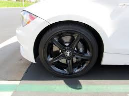 The elegant five thin spoke design with a black face and white inner barrel give this wheel a look out of the ordinary, perfect for the tuning enthusiast looking for a larger wheel without affecting the performance of the vehicle. White Car Black Rims Bmw 1 Series Coupe Forum 1 Series Convertible Forum 1m Tii 135i 128i Coupe Cabrio Hatchback Bmw E82 E88 128i 130i 135i