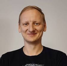 Robin Loder's Instagram, Twitter & Facebook