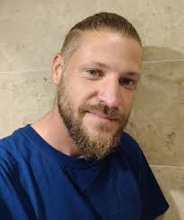 We are looking for that 1 special person or couple: After 4 successful  years, we are selling our dive business/private scuba liveaboard and are  looking for someone to continue. Are you that