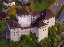 Pin By Hzhshhdvwjdjb On Austria Stone Houses Grand Homes Castle