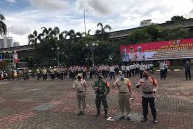 Semoga kedepan kita selalu diberikan keselamatan dan kasih sayang yesus. Antisipasi Libur Natal Dan Tahun Baru Polisi Buat Rekayasa Lalin Hingga Cek Kendaraan Secara Acak Halaman All Kompas Com