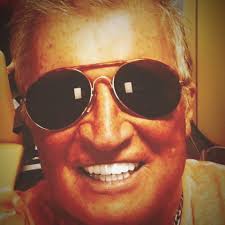 Mein Uraltfreund (seit über 60 Jahren) Hako, ist gerade für 10 Tage bei mir  in Palma zu Besuch. Toll wenn man so alte echte und treue Freunde hat. Hako  wird demnächst 85