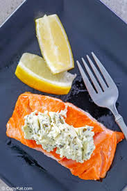 Dab both sides of salmon dry with paper towels, season with salt and pepper. Pan Fried Salmon With Pesto Cream Cheese Sauce Laptrinhx News